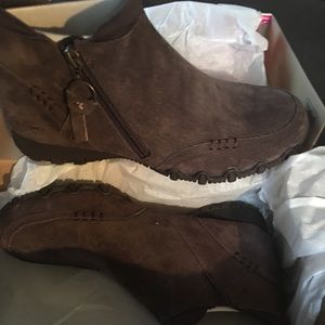 Skechers Biker Zappiest bootie Nwt Size 7